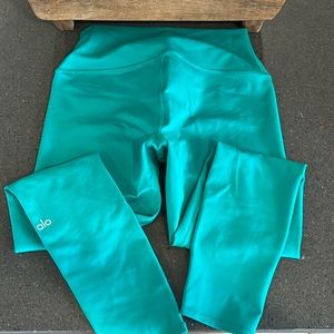 Alo leggings- size medium